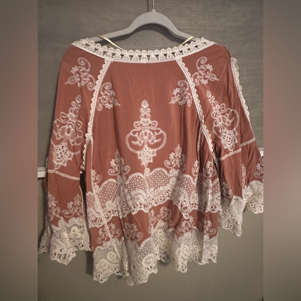 NWT Democracy Embroidered Lace Blouse in Brown Nutmeg and Cream Lace! SZ Medium - Picture 6 of 6